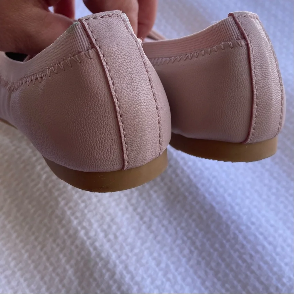 Nordstrom Rack  Pink powder Kids Shoes Size 10M